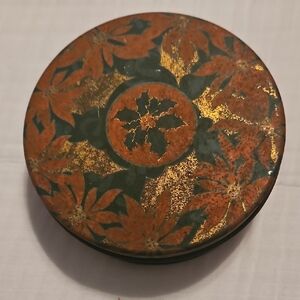 Vintage Poinsettia Tin